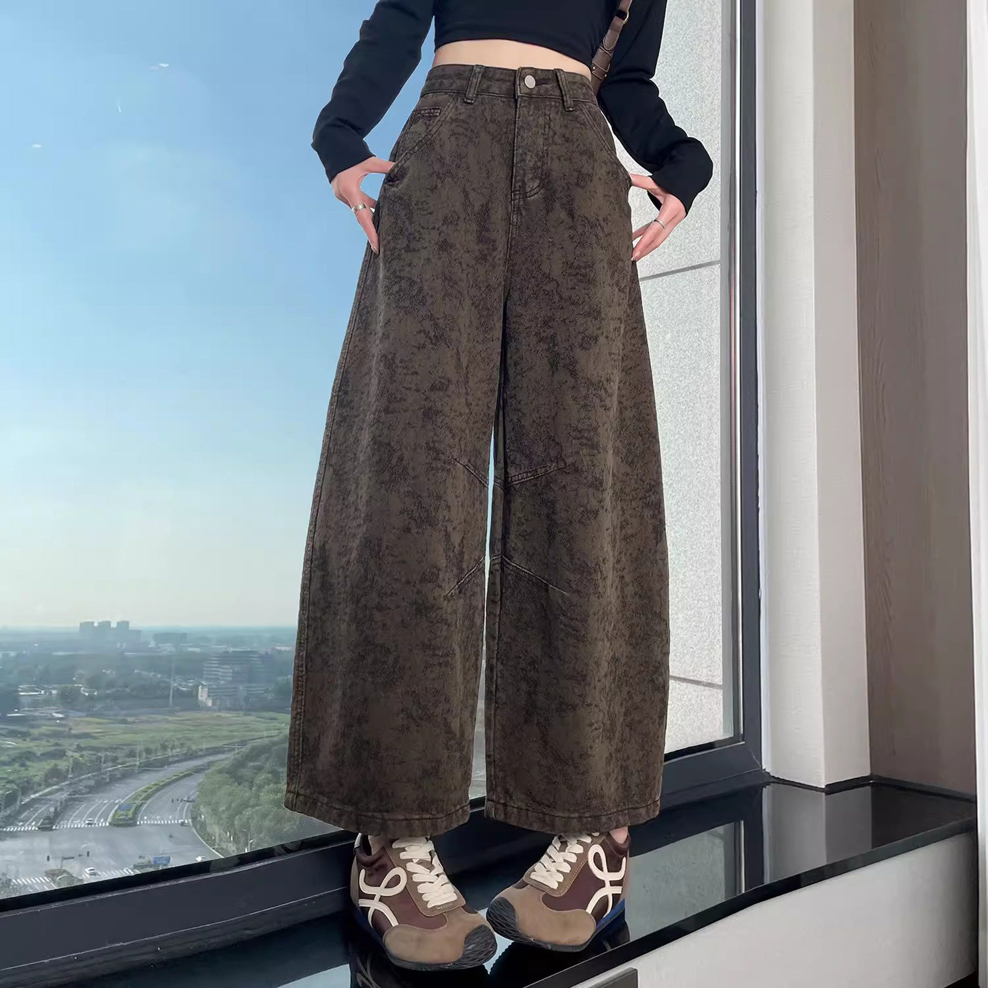 咖色紮染水洗阔腿牛仔裤女春秋2026新款小个子宽松弯刀裤九分裤子