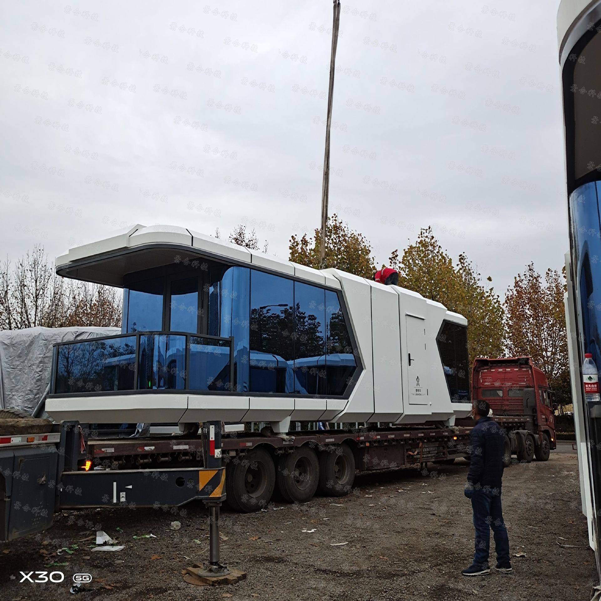 景区低奢民宿太空舱落地玻璃房屋亲子露营道具独立胶囊舱客栈