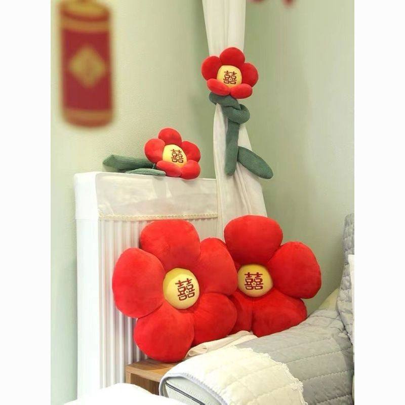 小红花结婚毛绒喜字抱枕一对婚庆婚房沙发客厅创意情侣床上画文伍,节庆用品/礼品,婚房装扮用品,淘宝优惠券,粉丝福利购,淘宝优惠卷