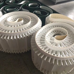 输送带传送皮带食品输送机pvc流水线花纹爬坡运输带防滑白色裙边U