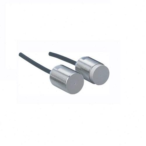 0传感器8MP常接近开关金属 电感开E2E流X1NM31N直 式E-感应