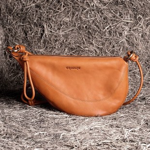 藏皮客2024新款 流浪风头层牛皮胸包女复古休闲真皮斜挎包街头潮流