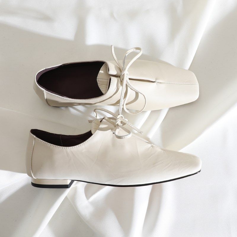 莲花府邸2025春季简约单鞋时尚方头中口系带鞋舒适休闲粗跟牛皮女,女鞋,深口单鞋,淘宝优惠券,粉丝福利购,淘宝优惠卷