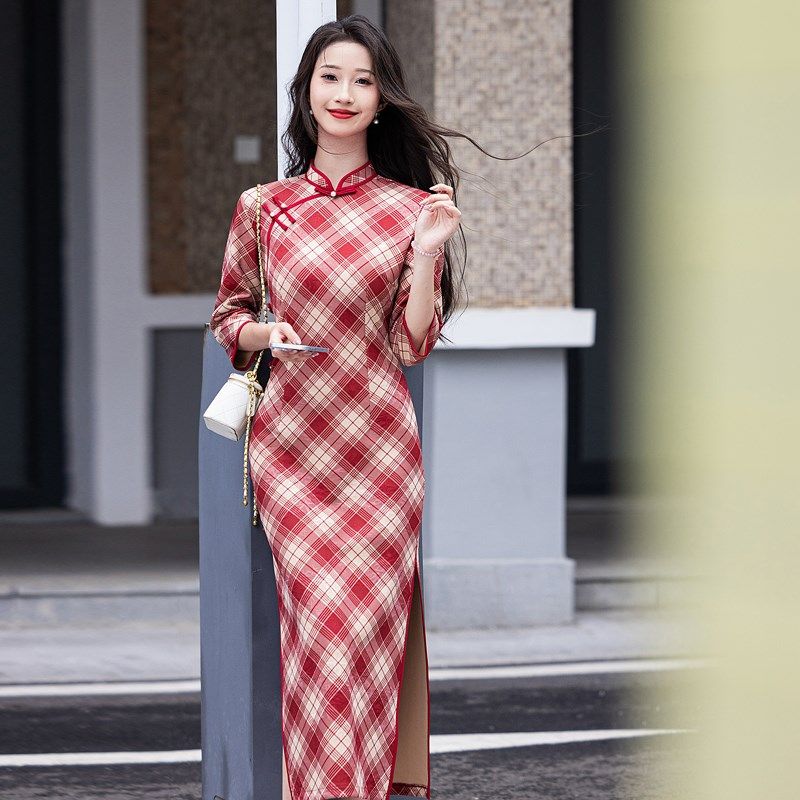 复古民国风红色长款格子旗袍2024新款秋装年轻款少女连衣裙,女装/女士精品,旗袍,淘宝优惠券,粉丝福利购,淘宝优惠卷