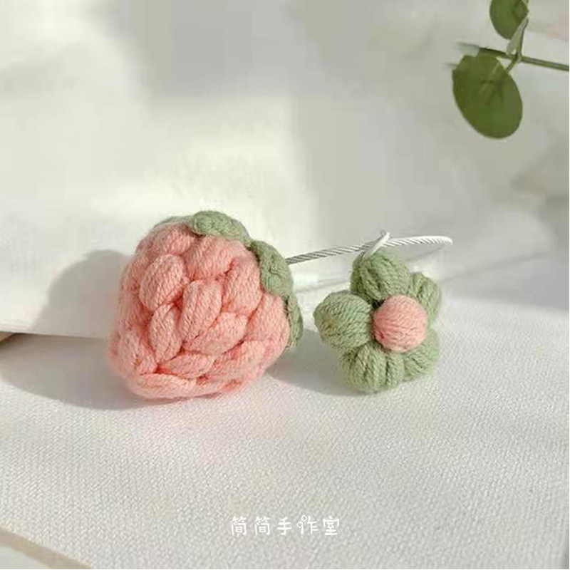 diy手工编织森系甜美草莓钥匙扣可爱少女水果毛线汽车挂件材料包,服饰配件/皮带/帽子/围巾,DIY编织材料包,淘宝优惠券,粉丝福利购,淘宝优惠卷