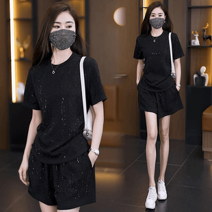 夏季时尚休闲套装女装2025今年流行新款小个子短袖T恤短裤两件套