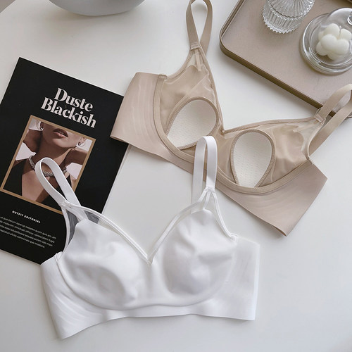 乳胶水晶杯超薄无痕夏季大胸显小胸内衣女无钢圈兔耳果冻舒适文胸