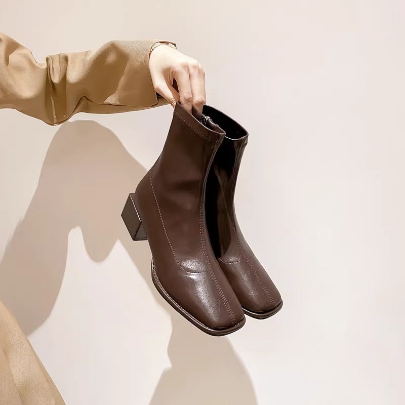 棕色方头小短靴女2025秋冬季新款法式粗跟中跟通勤单靴弹力瘦瘦靴
