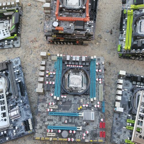 华南x79主板,可搭配e5 2680v2 750ti显卡 1(议价商品)
