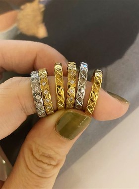 卖耳环的老大爷复古韵味经典波浪纹戒指精致时髦窄版细食指指环女