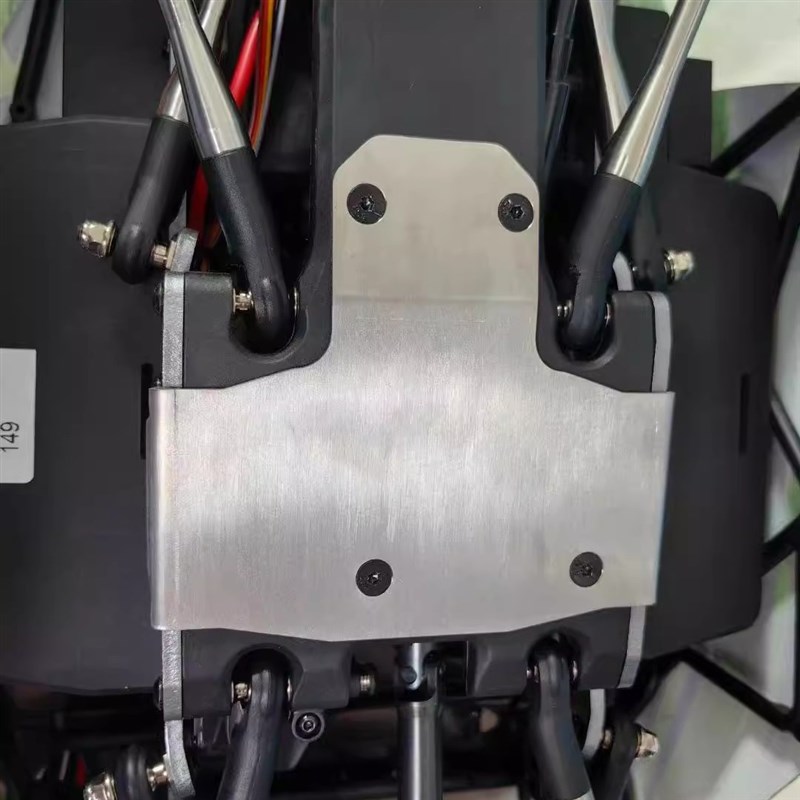 易控4061攀爬车底盘护甲护板 I不锈钢 防刮 护底装甲