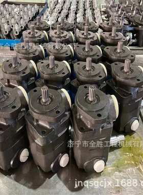 D31A-17推土机传动泵113-15-34800 涨紧油缸113-30-34150