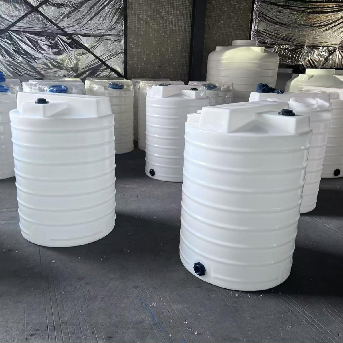 3吨PE加厚加药箱5立方搅拌罐pac加药罐搅拌机滚塑桶厂家