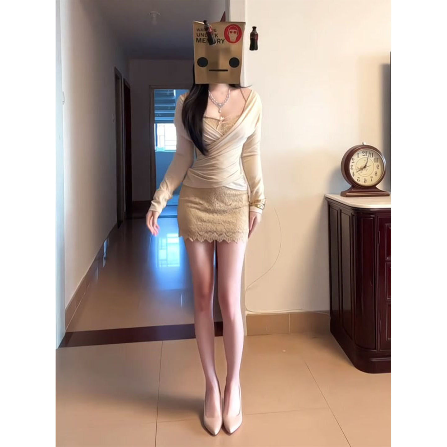 性感纯欲风不规则蕾丝包臀裙女秋休闲运动套装