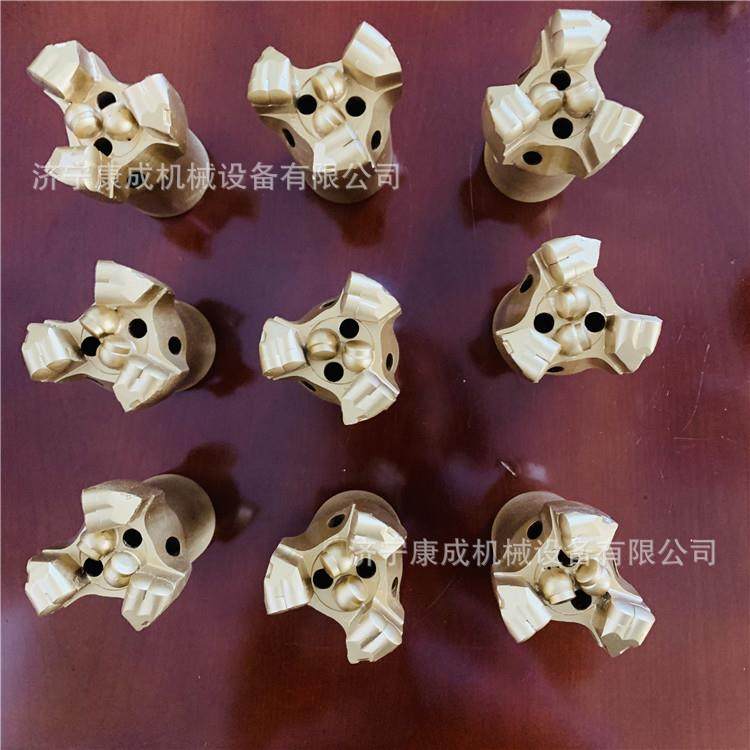 花岗岩专用三翼金刚石钻头地质勘探用PDC复合片钻头井下四翼钻头