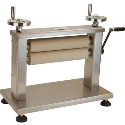 元茂YMPO-01S-60300纺织手动手摇小轧车300mm轧辊YMPO-01S 轧车