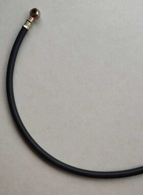 新源轮式挖掘机65 75轮挖配件 柴油回油管 单球头黑色树脂管