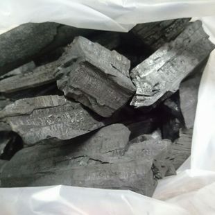 农家自产松木柴火碳干碳易燃老北京火锅碳无烟大颗粒木炭炉子煮茶