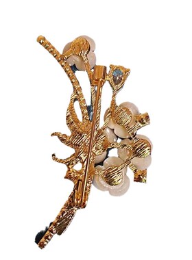 胸针高级感小众轻奢花朵外套胸花配饰品衣饰气质优雅别针现货