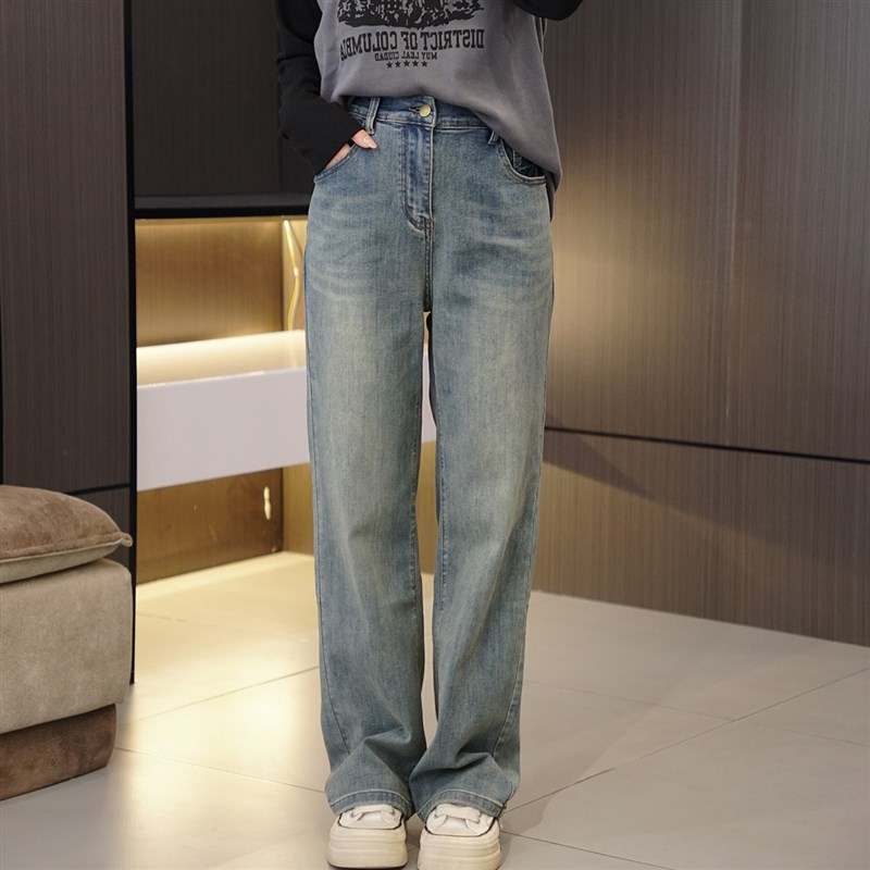 2024 大码女装口袋字母刺绣直筒裤春款200斤胖mm高腰百搭牛仔裤女