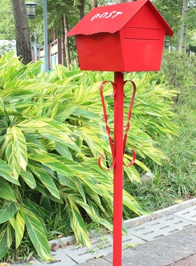 12115韩国立杆式田园小屋造型邮箱别墅信箱花园装饰户外防雨邮筒
