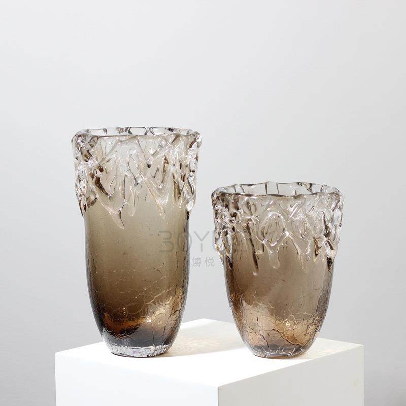 简约现代创意花瓣口碎冰底棕色琉璃花瓶样板间售楼处玄关客厅装饰