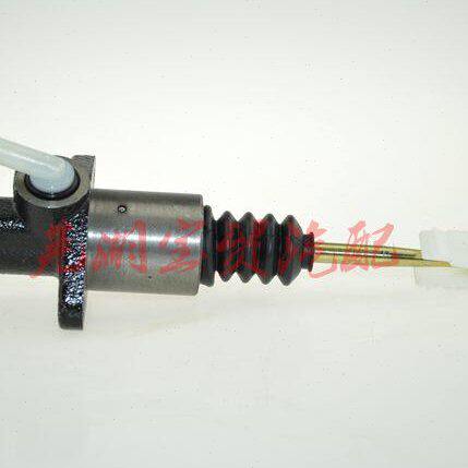 适用于奇瑞旗云2旗云3风云2E5X1A5G3离合器主缸总泵离合器分泵缸