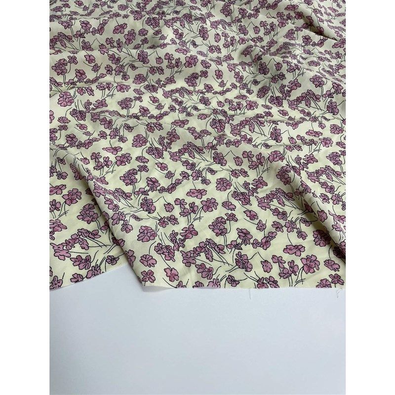 E491米色底粉色小碎花印花雪纺布头 柔软垂坠透气连衣裙上衣面料,纺织面料/辅料/配套,面料/布类,淘宝优惠券,粉丝福利购,淘宝优惠卷