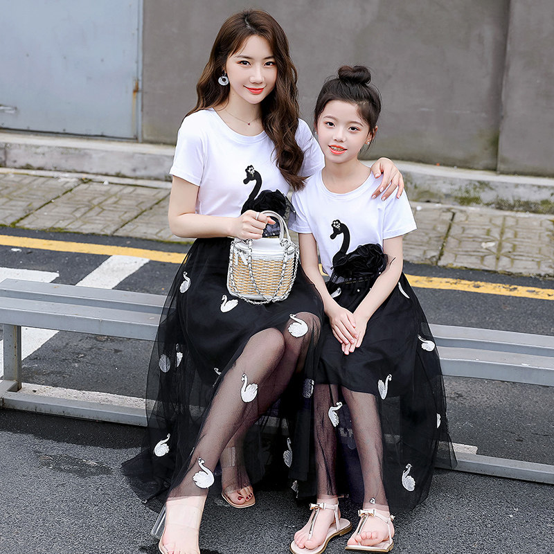 亲子装夏装网红母女装2021新款潮女童短袖t桖套装洋气网纱半身裙