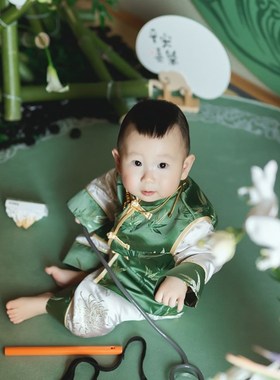 一周岁宴礼服男宝新中式绿色森系宝宝抓周衣服冠衣男童唐装春夏