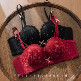 小胸聚拢蕾丝收副乳防下垂文胸无钢圈女士内衣W479