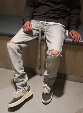 FOG高品质6TH浅蓝色破洞飘带修身小直筒做旧反水洗侧拉链牛仔裤潮