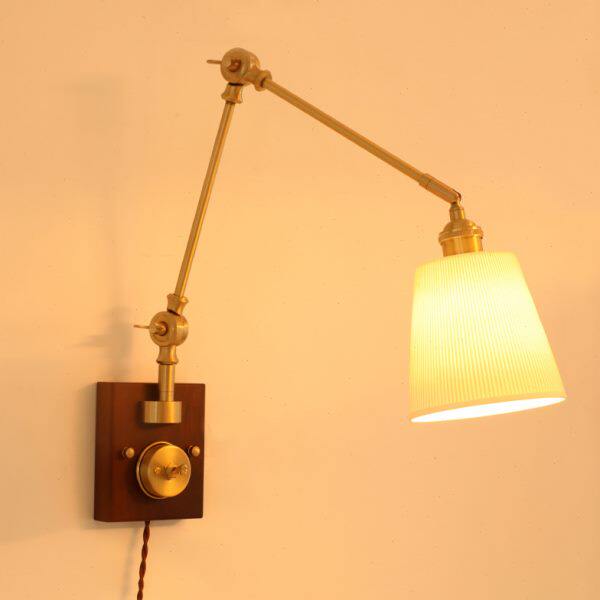 个性北欧黄铜胡桃木长臂卧室床头餐厅过道陶瓷玻璃阅读调整壁灯