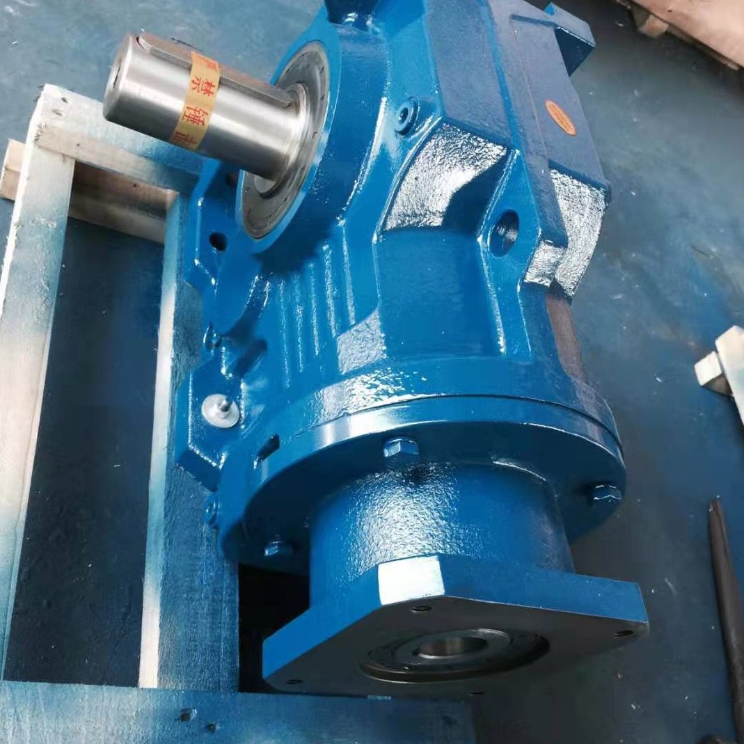 TR98-Y18.5KW-6.77-III斜齿轮蜗杆速机德兴市一级齿轮配件