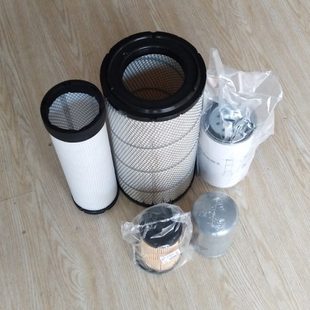 空气滤芯 柴油滤芯油水分离器滤芯 临工挖掘机6135 6150E机油滤芯