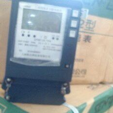 多功能式 分时表 峰谷表 计量箱表 电压电流功率显示