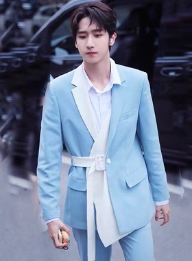 男团表演服装浅蓝白拼色腰带演出西服套装舞台走秀男歌手西装礼服