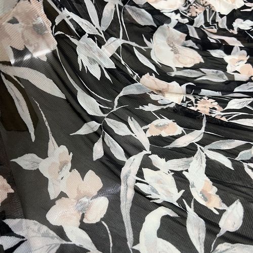 网纱印花布料 弹力柔软黑底花朵紧身连衣裙舞蹈服打底服装面料