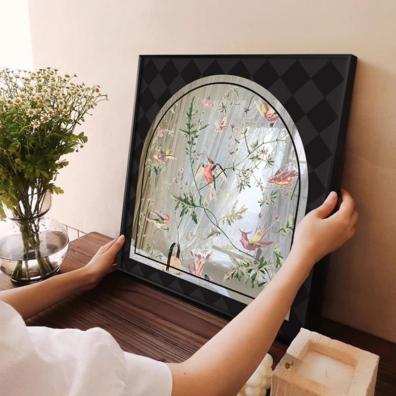 2024新款梳妆台法式中古镜子装饰画桌面摆画高级感免打孔卧室挂画