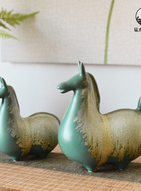 新中式禅意绿色陶瓷胖唐马摆件样板房茶几客厅桌面书柜动物装饰品