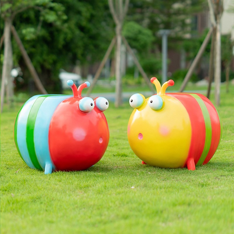 户外休闲打卡蜜蜂k玻璃钢动物雕塑商场园林景观小品园区装饰品摆