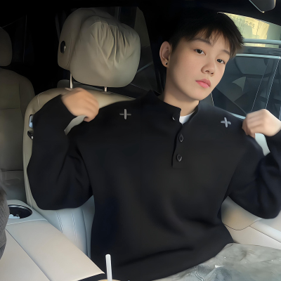 黑色刺绣亨利领毛衣男款秋冬慵懒风高级感针织衫可外穿内搭打底衫