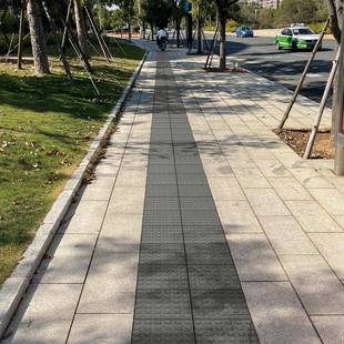 0020厚釉面盲道砖盲道止步砖地铁高铁站台地砖福建厂防滑砖