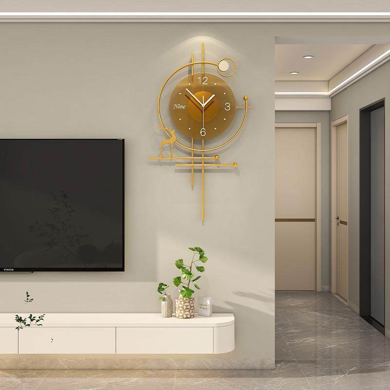 挂钟轻奢高级感钟表家用客厅现代简约装饰挂墙时尚创意时钟免打孔