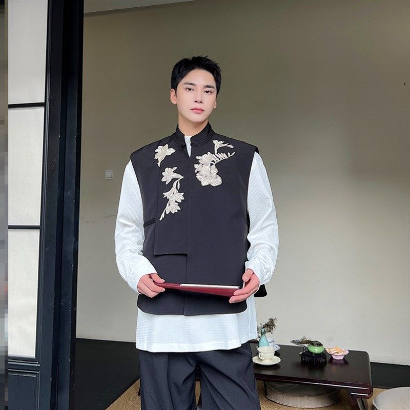 春秋季新中式男装潮牌复古国潮刺绣苍蓝马甲上衣男中国风背心坎肩,男装,常规马甲,淘宝优惠券,粉丝福利购,淘宝优惠卷