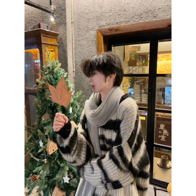 美式黑白条纹马海毛毛衣