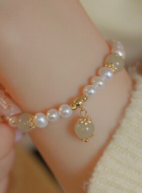 轻奢水晶天然和田玉淡水珍珠手链小众设计百搭精致22新款倾尽年华