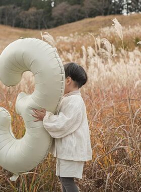 国产奶油数字生日户外拍照道具装饰宝宝周岁日式简单纯色气球布置