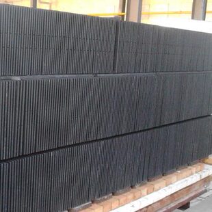 耐高温棚板碳化硅板耐火板窑具隔板垫烧板圆形烧窑板蜂窝板吊烧板