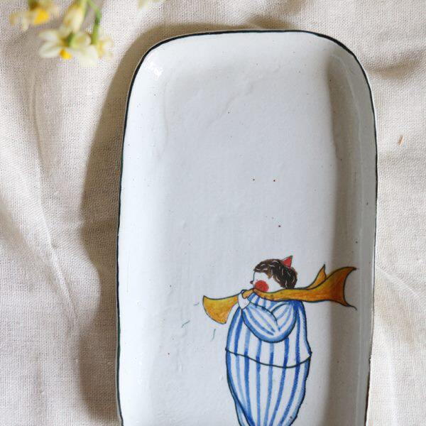 吹云者 店主推荐原创手绘餐盘 童趣风手捏釉下彩陶瓷盘 家用装饰